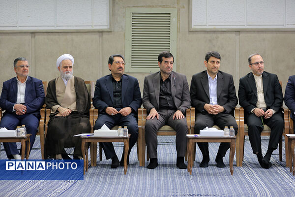 دیدار رئیس‌جمهور و اعضای هیأت دولت چهاردهم با رهبر معظم انقلاب