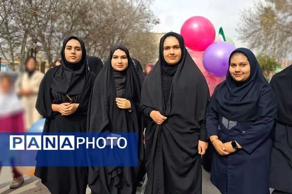 راهپیمایی یوم الله ۲۲ بهمن در شهرستان باشت با حضور گرم مردم