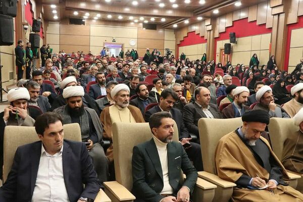 آئین تجلیل از استاد مجتبی قدبیگی قاری بین المللی برگزار گردید