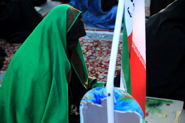حال و هوای دختران هنرستانی قم در بازدید از یادمان‌های عملیاتی جنوب کشور