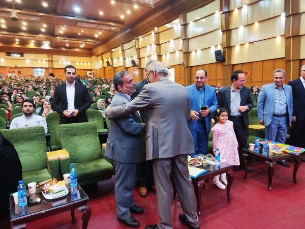 بزرگداشت مقام معلم در منطقه ۱۵