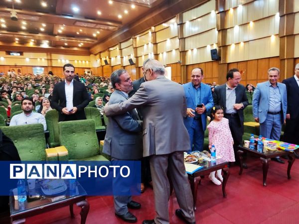 بزرگداشت مقام معلم در منطقه ۱۵