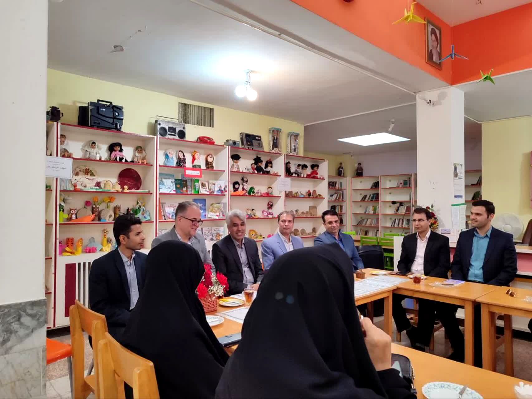 جلسه تقدیر از مدیران و معاونین پرورشی در کانون پرورش فکری کودکان و نوجوانان