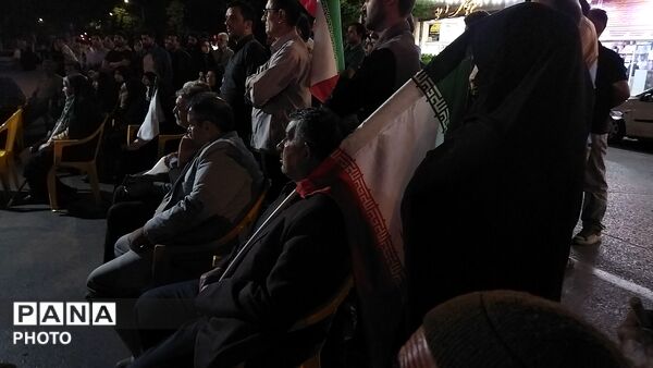 گذری بر کافه گفتگو  حسینیه امام خمینی نیشابور در هشتاد و پنجمین شب از اجتماعات مردمی 