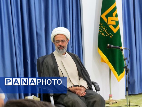 دیدار مدیرکل آموزش و پرورش و جمعی از همکاران با نماینده‌ ولی فقیه در استان خراسان شمالی