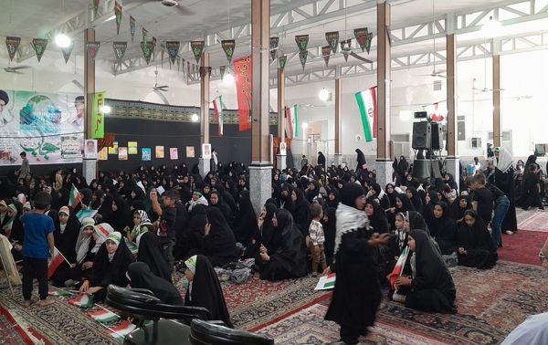 اجتماع زینبیون در زاوه
