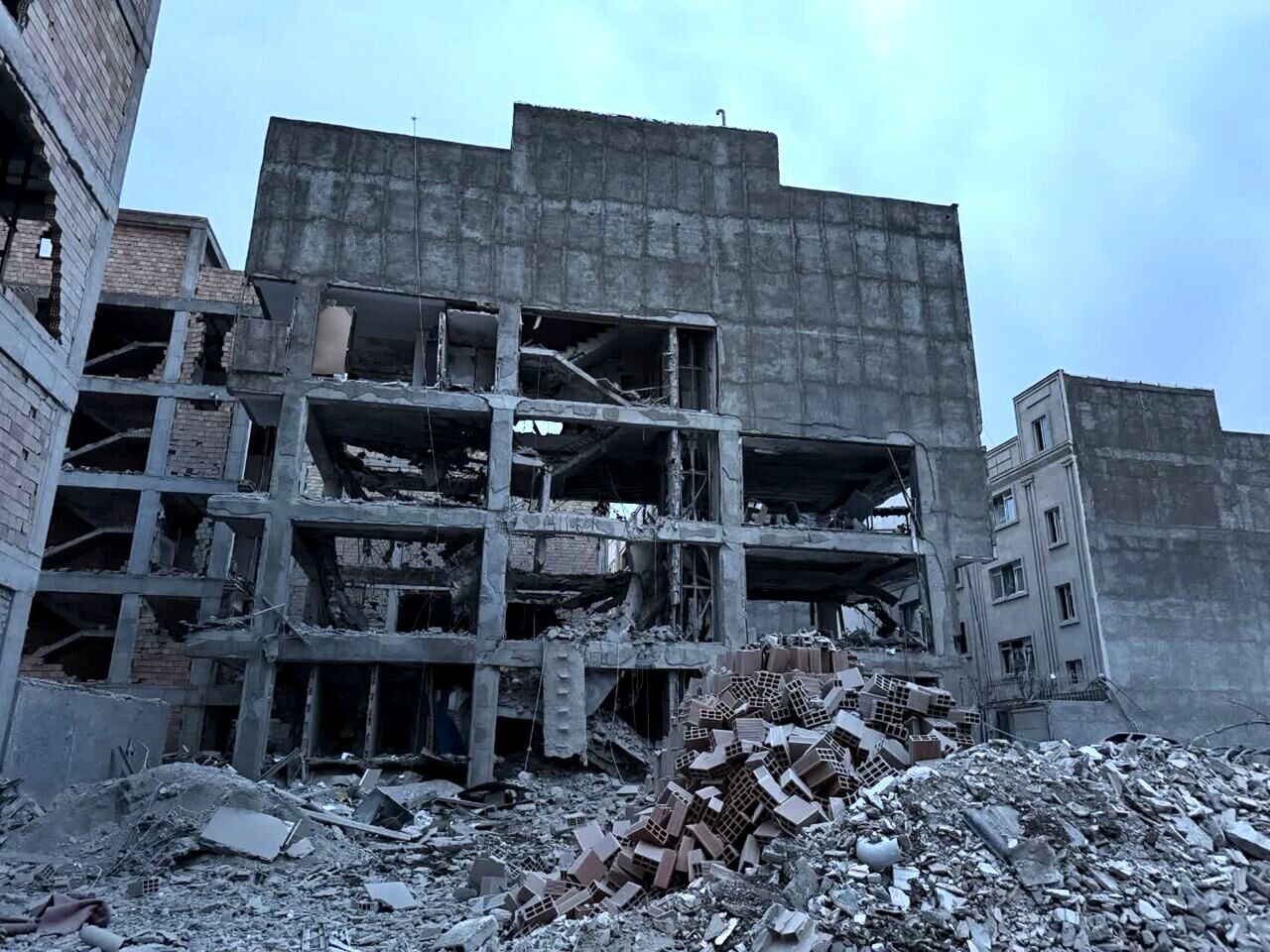 تخریب و آسیب ۱۰ خوابگاه دانشجویی در حملات دشمنان به ایران