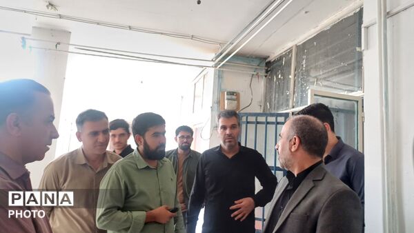بازدید فرمانده سپاه پاسداران کوهدشت ازاجرای طرح شهید عجمیان در مدرسه معرفت شهرستان کوهدشت