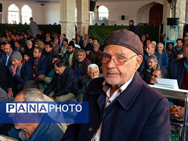 نماز جمعه این هفته شهرستان کاشمر با حضور پر رنگ مردم شهرستان کاشمر برگزار شد 