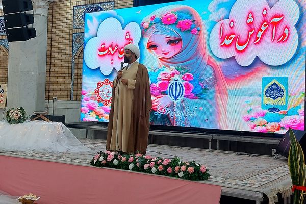 جشن تکلیف دانش‌آموزان دختر منطقه کهریزک 