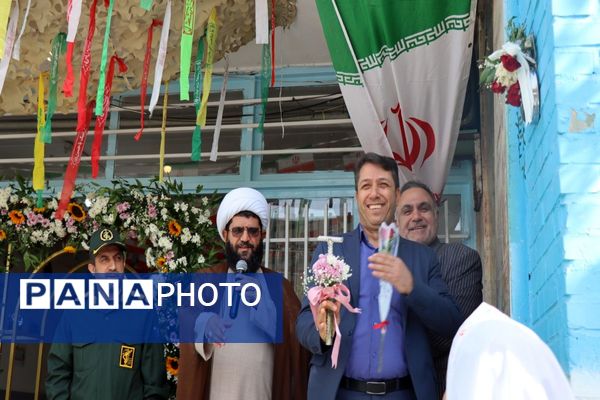 صبح مهر با کیف‌های رنگی و رؤیاهای روشن؛ مدرسه دوباره جان گرفت