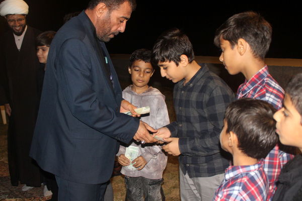 ضیافت افطاری به میزبانی دبستان شهید محمود پیکر و دبستان خدیجه کبری (س) در بوشهر