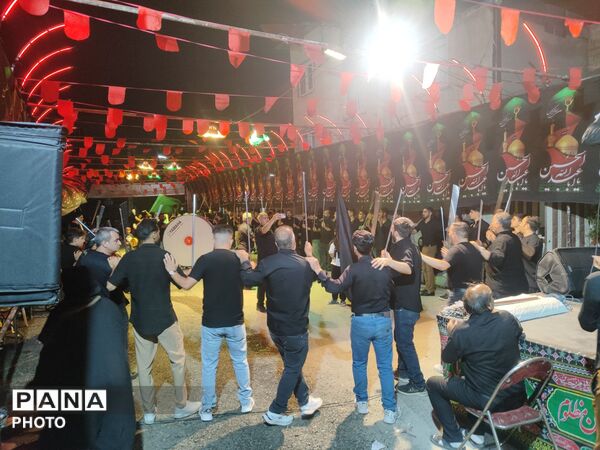 مراسم سقایی و عزاداری عاشقان سیدالشهدا(ع) در کمالشهر کرج