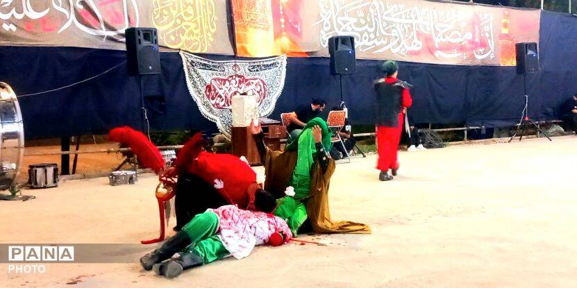 تجلی عزاداری شب تاسوعا  در شهر مهستان 