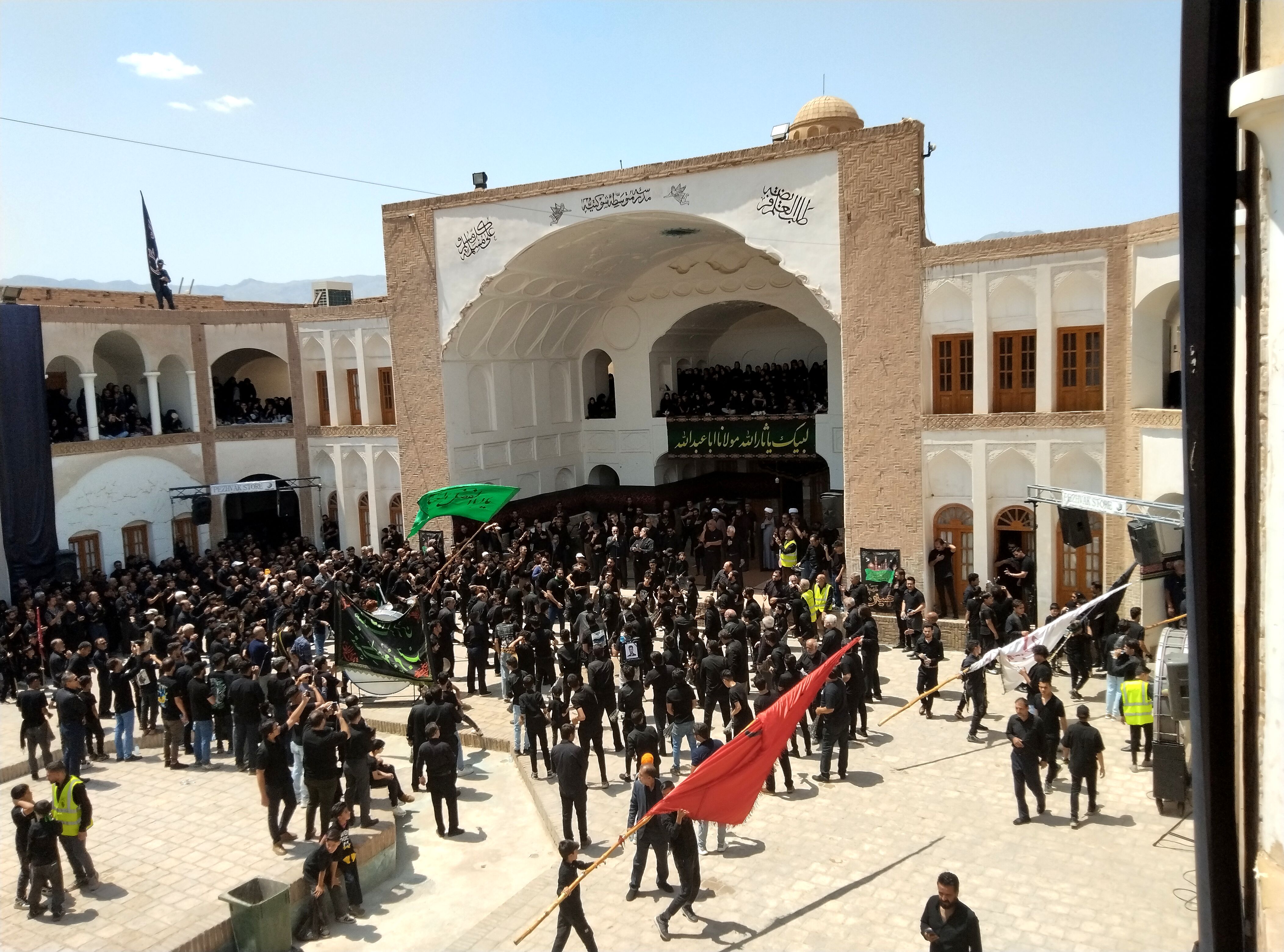 مراسم عزاداری تاسوعا در حسینیه امام رضا ( ع ) بیرجند برگزار شد