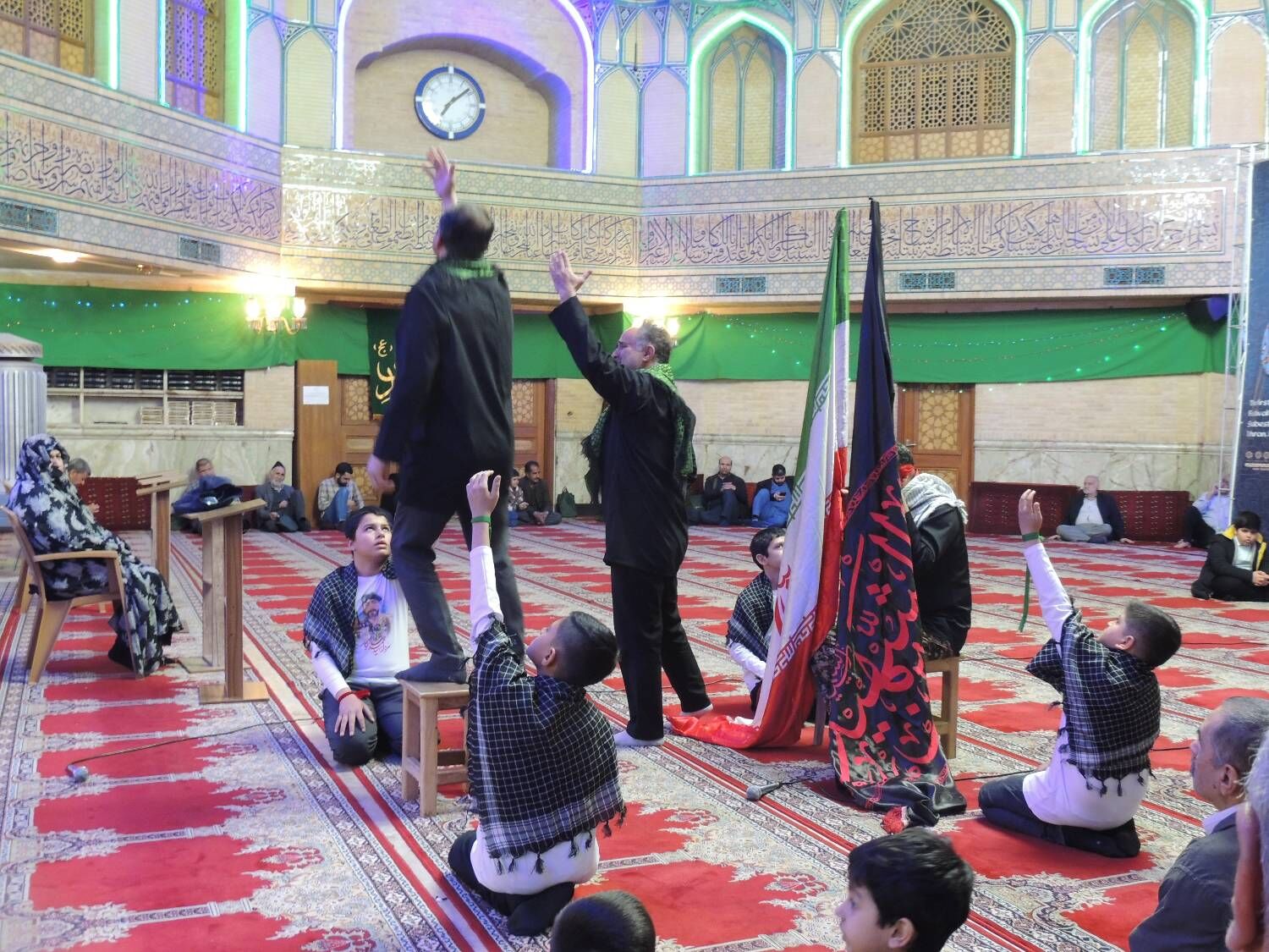 هنر در مساجد می‌تواند قشر جدیدی از جامعه را با گونه‌های مختلف هنری آشنا کند 