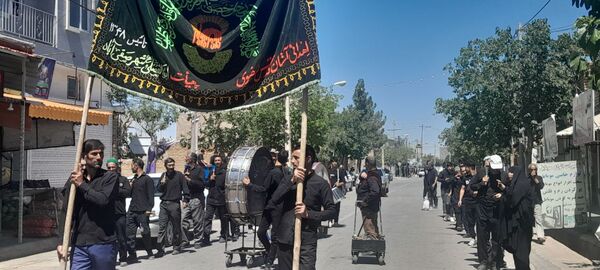 عزاداری روز تاسوعای حسینی در شهرستان بام و صفی آباد