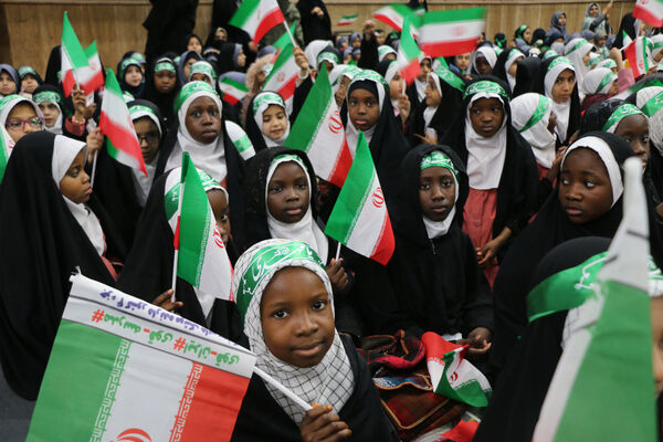 همایش دختران حاج قاسم 