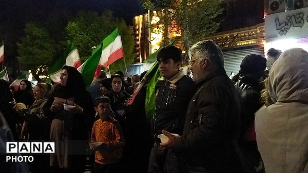 گذری بر فعالیت موکب گروه جهادی ریحانه النبی  در مراسم چهلم رهبر شهید و شهدای میناب 
