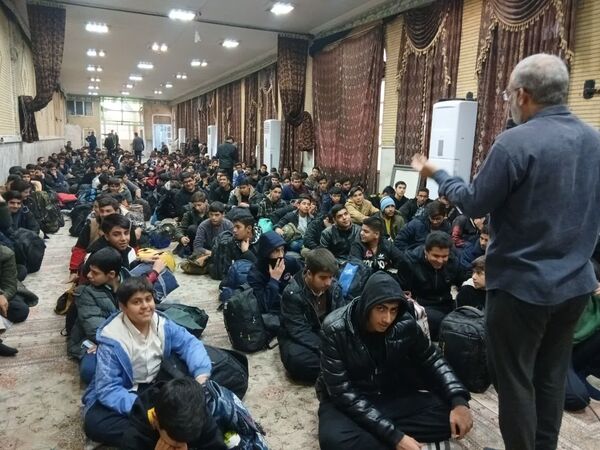 اعزام پنجمین کاروان راهیان نور پسران دانش‌آموز استان قم