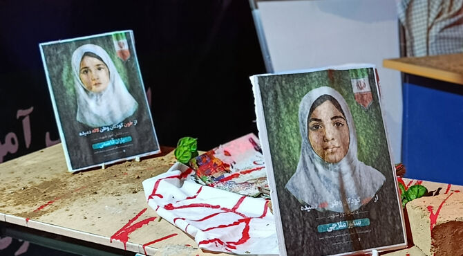 یادبود شهدای دانش آموز در کرمانشاه 