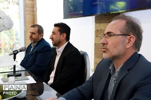 هم‌افزایی مدیران سوادآموزی پایتخت در منطقه ۱۴؛ گامی نو در توانمندسازی کارکنان
