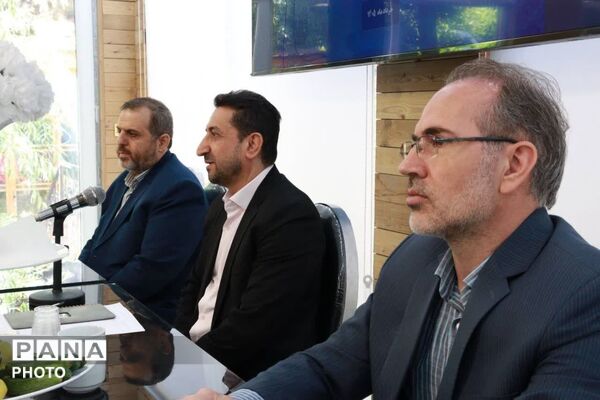 هم‌افزایی مدیران سوادآموزی پایتخت در منطقه ۱۴؛ گامی نو در توانمندسازی کارکنان