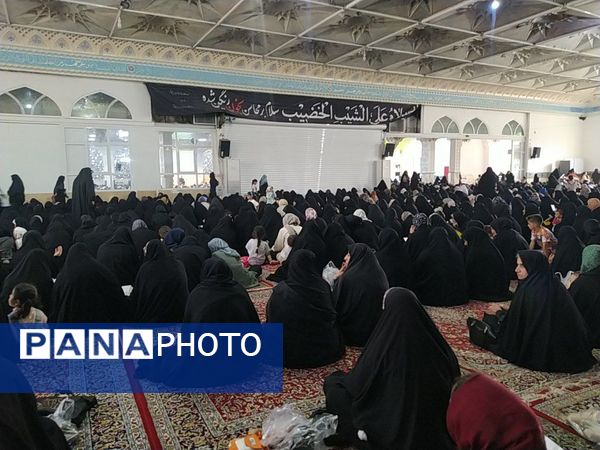 نوای عرفه در جوار امامزاده سید حمزه