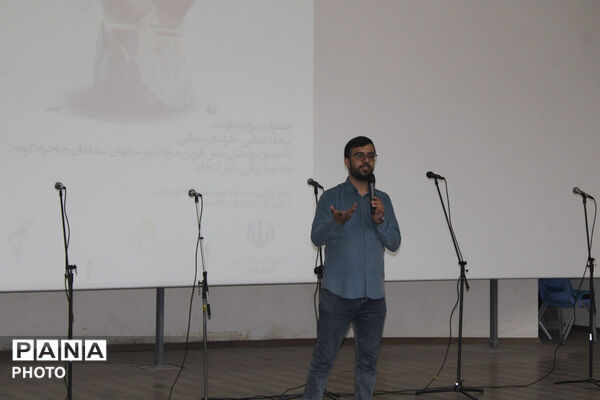 جشنواره سرود مقاومت در آشخانه با حضور گروه‌های سرود فاروج و مانه
