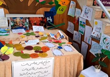 برپایی نمایشگاه قرآنی نور هدایت در دبیرستان شهید خسروی زارچ