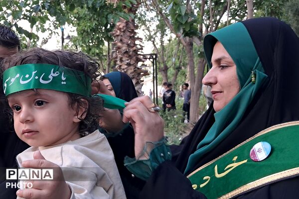 برگزاری مراسم دهه کرامت در بهارستان