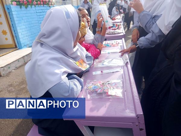 بازارچه مادر دختر در دبستان سمیه