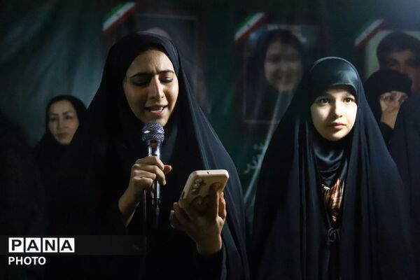 هشتاد و چهار شب خدمت و هم‌عهدی؛ تجدید بیعت آموزش‌ و پرورش ناحیه ۵ تبریز با آرمان‌های امام و رهبری