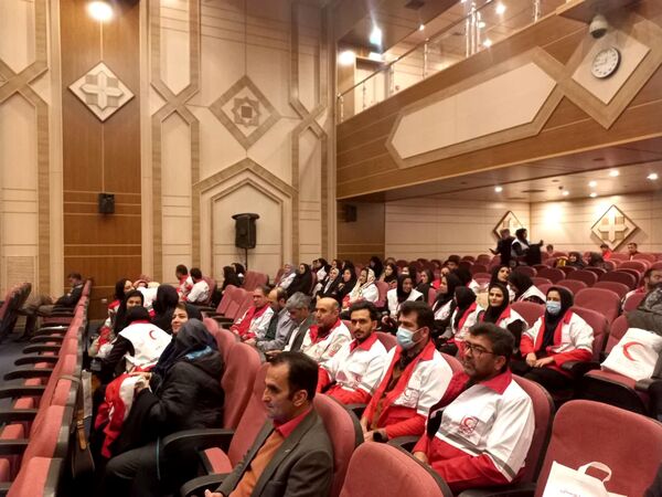 تجلیل از خیرین، پیشکسوتان و داوطلبان فعال جمعیت هلال احمر شهرستان جاجرم 