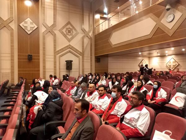 تجلیل از خیرین، پیشکسوتان و داوطلبان فعال جمعیت هلال احمر شهرستان جاجرم 