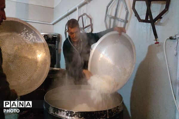 مراسم احیاء و عزاداری شب دوم قدر در مسجد جامع شهر بار نیشابور 