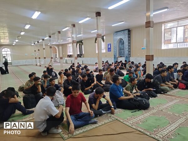 سفر به سوی نور؛ تجدید میثاق در پناه معصومین در اردوگاه شهید رجایی