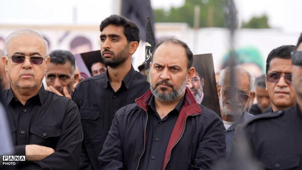  حضور معاون وزیر آموزش و پرورش در مراسم گرامیداشت چهلم رهبر شهید انقلاب اسلامی و دانش آموزان شهید میناب در بندرعباس