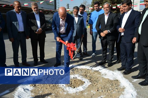 بهارستان روی ریل پیشرفت، افتتاح چندین طرح خدماتی و عمرانی