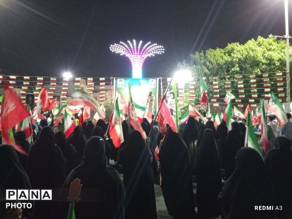 میناب در میدان شهدا، در پناه نور مجتبی(ع)