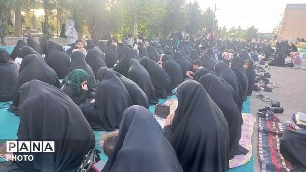 مراسم دعای عرفه در ماهان