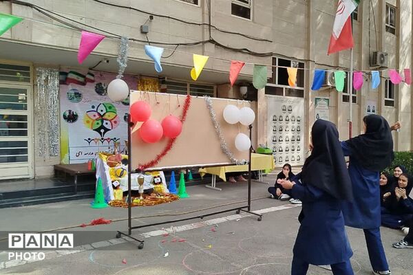  المپیاد ورزشی درون‌مدرسه‌ای در دبیرستان نمونه دولتی فاطمه زهرا (س)