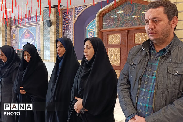 ادای احترام به شهدا و تجلیل از مربیان بهداشت در خراسان شمالی