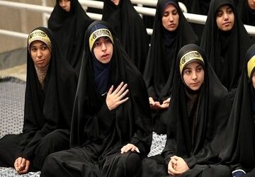 روایت دانش‌آموزان خوزستانی از حس و حال خود در دیدار با رهبری