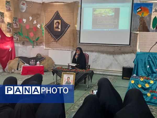 یادواره شهدای دانش‌آموزی در مدارس پسرانه و دخترانه اقلید  