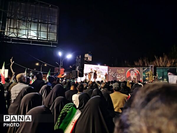 قلب کرمانی‌ها برای ایران می‌تپد