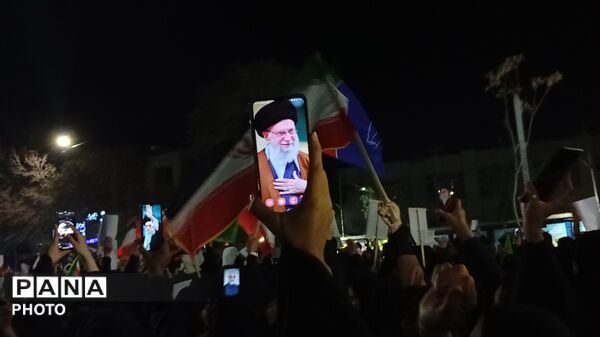 راهپیمایی گسترده مردمی در محکومیت حملات اخیر و تجلیل از شهیدان مقاومت  