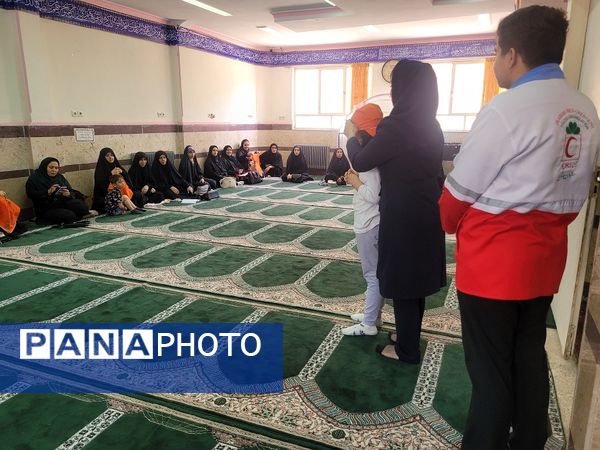 برگزاری دوره آموزش مربیان تشکل پیشتازان ساوجبلاغ