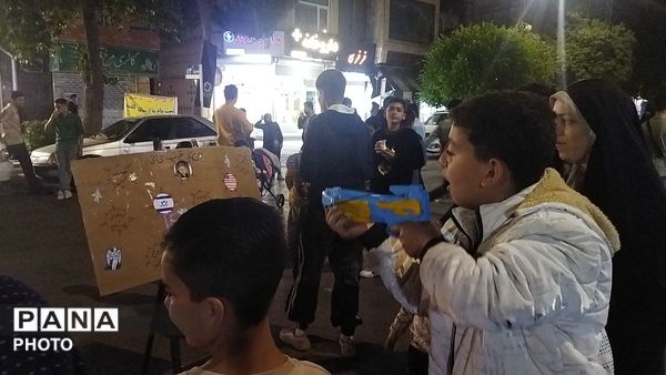 موکب محبان مهدوی برای هفتاد و پنجمین شب میزبان کودکان نیشابوری شد 