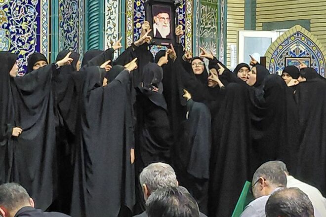 تجدید میثاق با آرمان‌های انقلاب در آیین بزرگداشت رهبر معظم انقلاب اسلامی